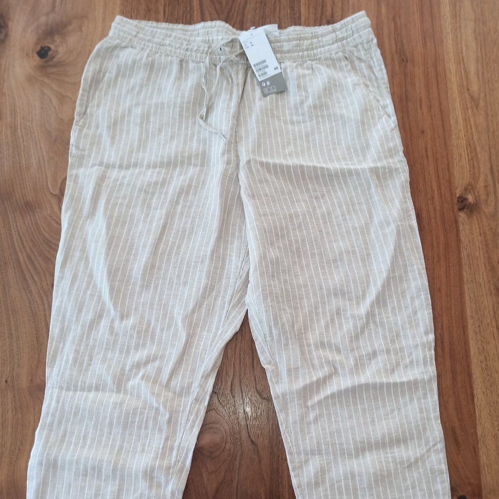 H&M Brand NEW beige stripped pants